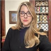 Laureata in storia dell’arte impartisce lezioni e aiuto compiti a studenti delle scuole elementari